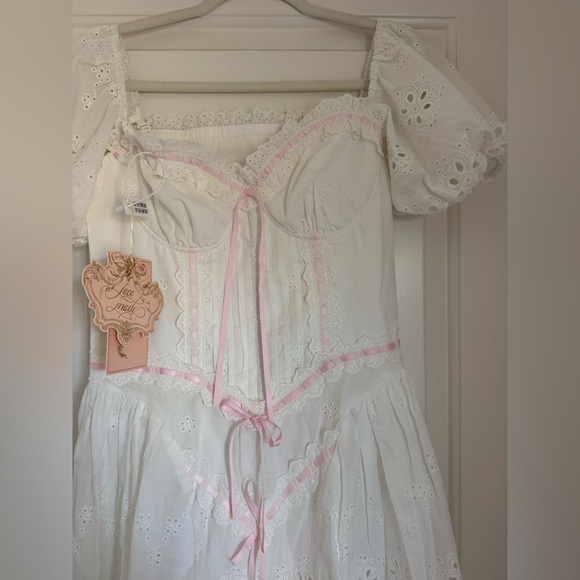 Lacemade eyelet white mini dress with detachable sleeves - Picture 4 of 7